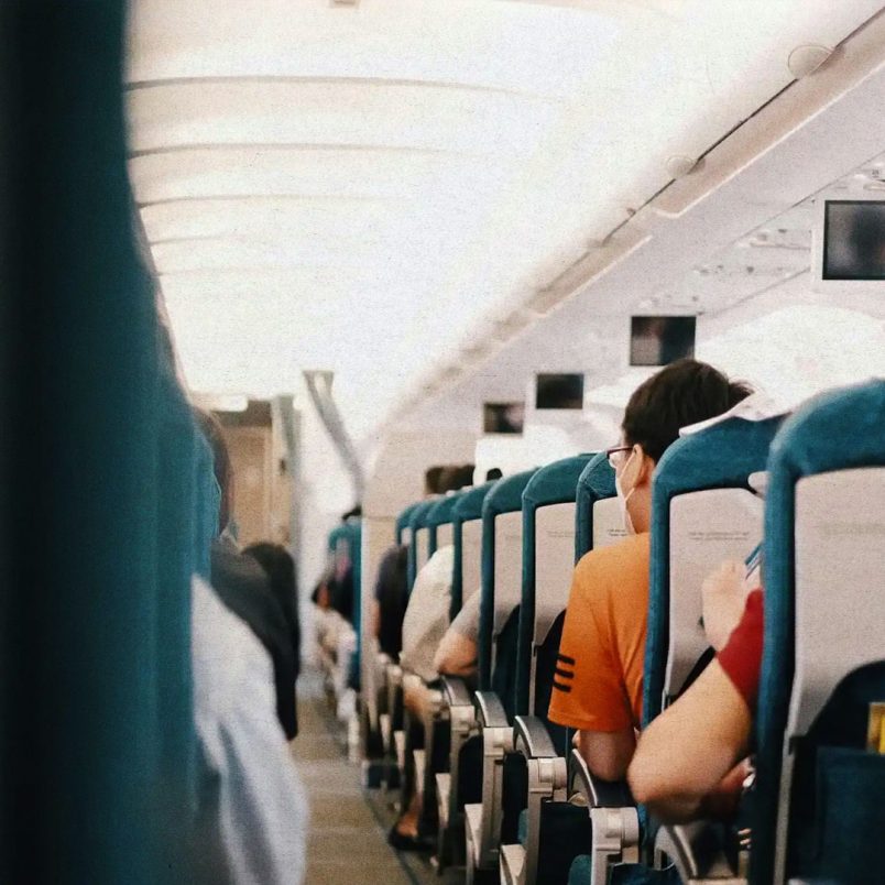 15 expert tips to prepare for an international flight