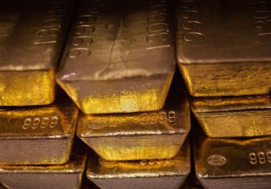 Gold hits record Tk 1,85,947 per bhori: What's driving the surge?