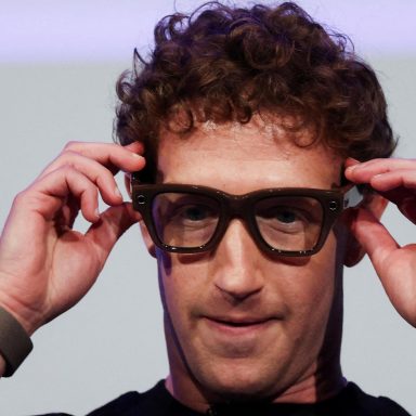 What's inside the Meta's Ray-Ban smart eyewear