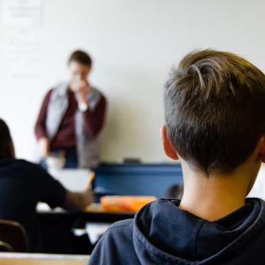 Why backbenchers are often more successful in the professional world