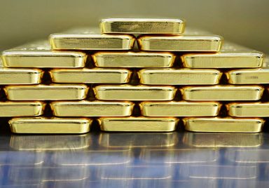 How investors buy gold and what drives the market