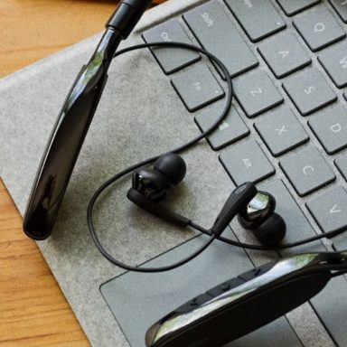 Top 5 neckbands that hit the right notes