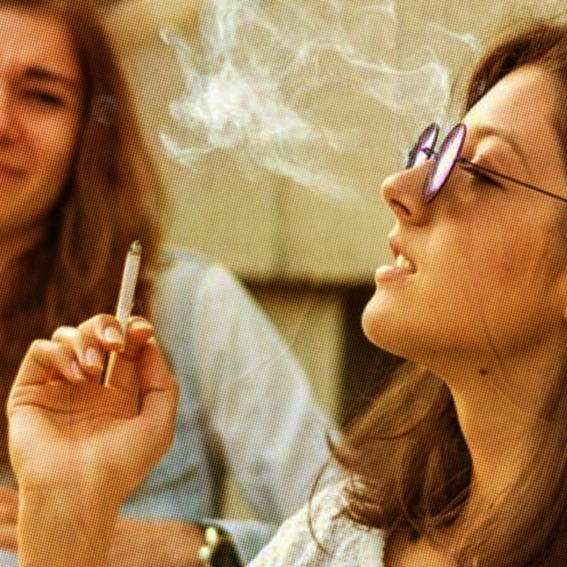 How to socialize without smoking