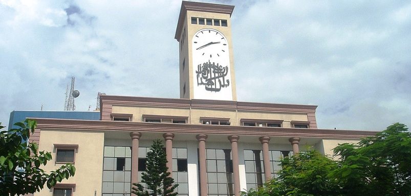 What action will Rajuk take against risky houses in Dhaka?