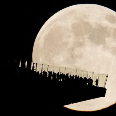 When and how to see beaver moon in Bangladesh