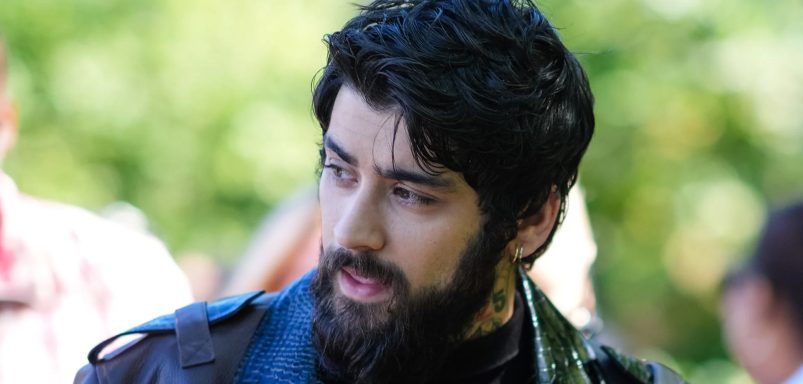 Why has Zayn Malik rejoined One Direction after nearly a decade?