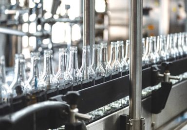 Why hasn't Pakistan issued a license to export liquor for so long?