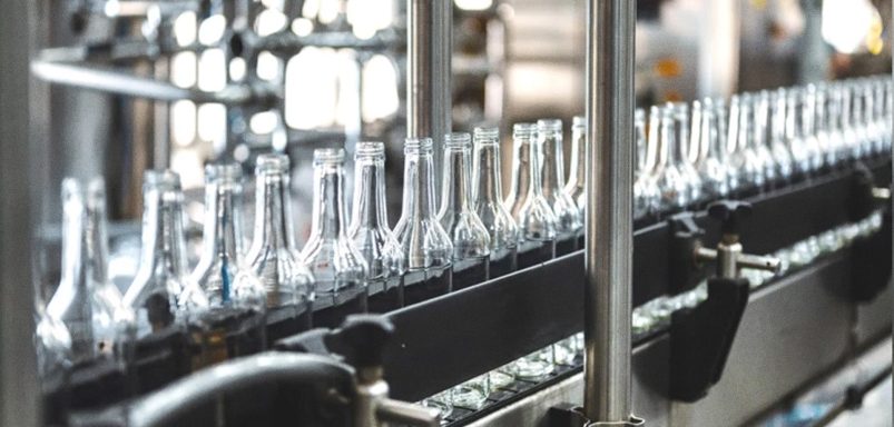 Why hasn't Pakistan issued a license to export liquor for so long?