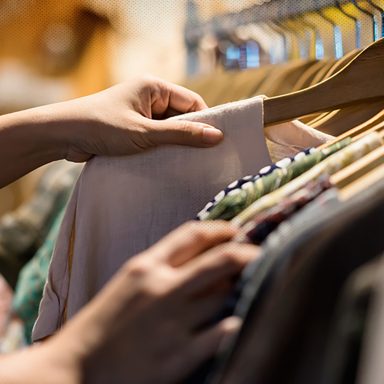 Which are the major apparel items exported from Bangladesh in FY25