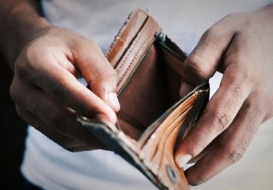 How late paychecks impact employees and organisations