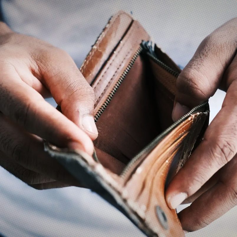 How late paychecks impact employees and organisations https://www.tbsnews.net/features/how-late-paychecks-impact-employees-and-organisations-1097766