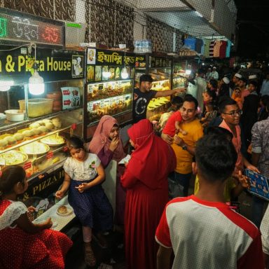 4 late-night food spots in Dhaka for midnight cravings