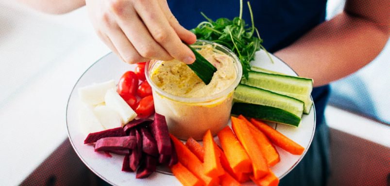 7 ways to snack smarter and avoid junk food