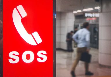 Why don’t mobile phones work underground or inside lifts?