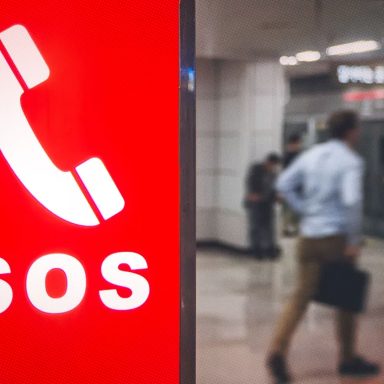 Why don’t mobile phones work underground or inside lifts?