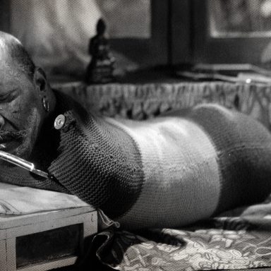 A man with no arms or legs who amazed audiences in 1932's cult film 'Freaks'