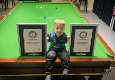 How did a 2 year old make a snooker world record?