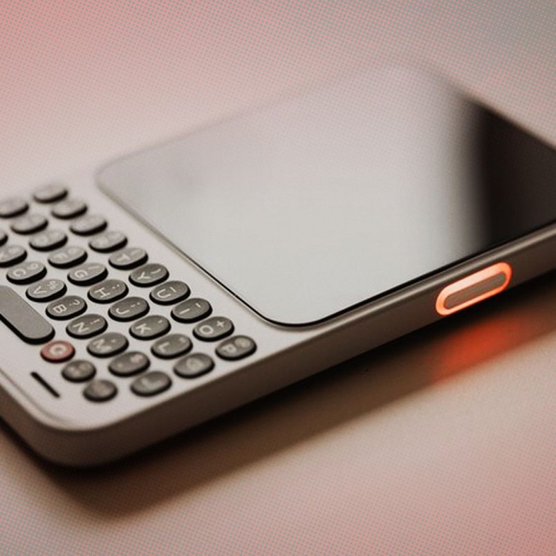 What to know about Clicks’ 5G QWERTY phone designed to reduce distractions