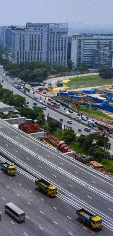 Why is the Dhaka Elevated Expressway a blessing for cars but a curse for commuters?
