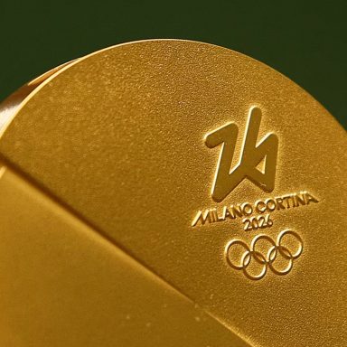 Which countries won the most gold medals in the 2026 Winter Olympics?