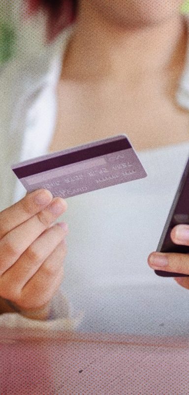 How can students under 25 now get credit cards?