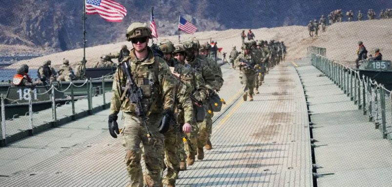 Why would deploying ground troops be suicidal for Trump?