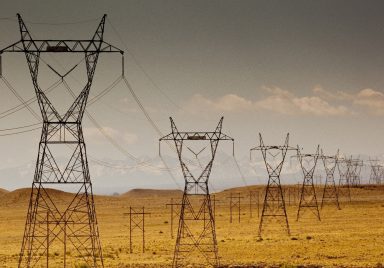 Which are the top power producing countries