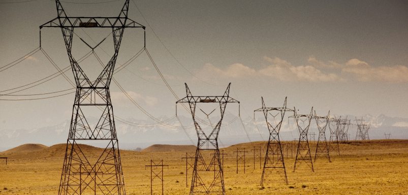 Which are the top power producing countries