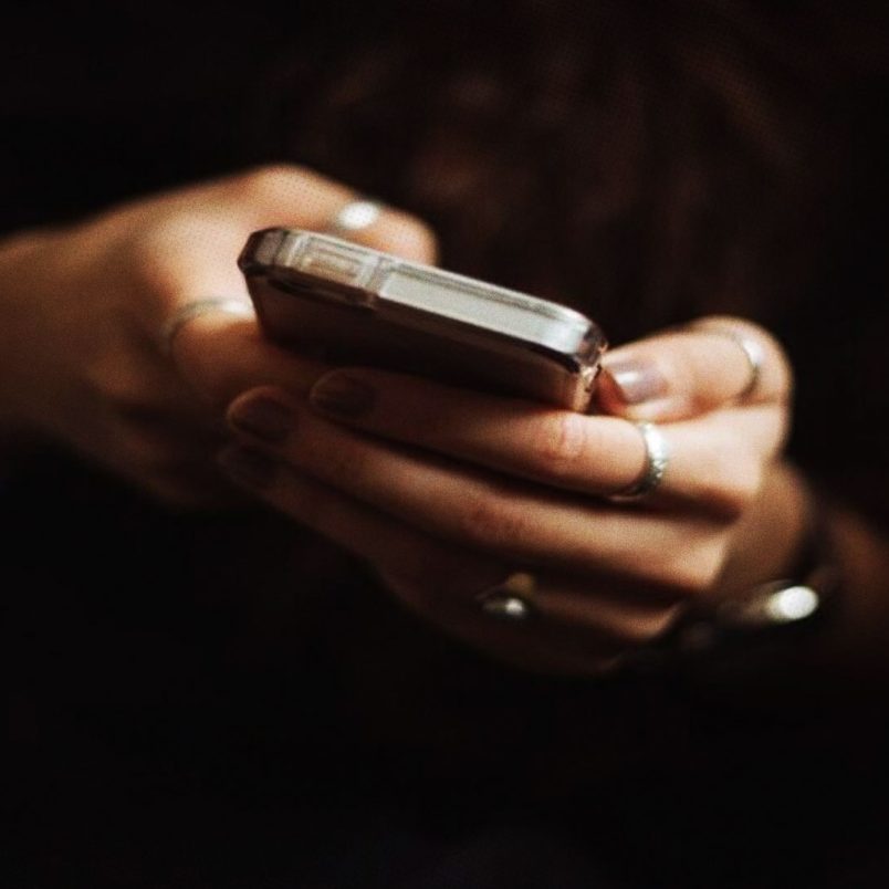 8 easy ways to start earning money from your phone