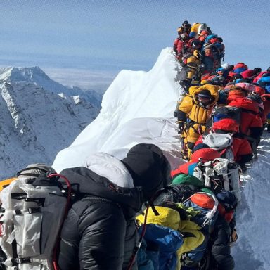 How Mount Everest guides allegedly 'poisoned' climbers in million dollar insurance scam