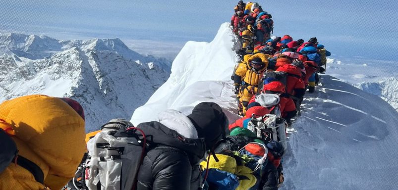 How Mount Everest guides allegedly 'poisoned' climbers in million dollar insurance scam