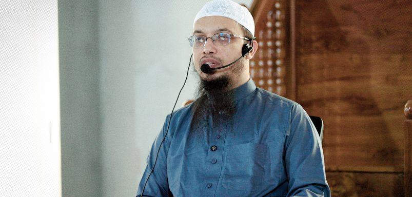 Why did Australia cancel Shaykh Ahmadullah's visa?