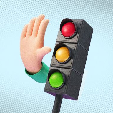 Police plan to phase out battery-run rickshaws in Dhaka