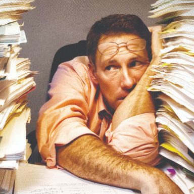 Does working more than eight hours a day pose a risk of death?