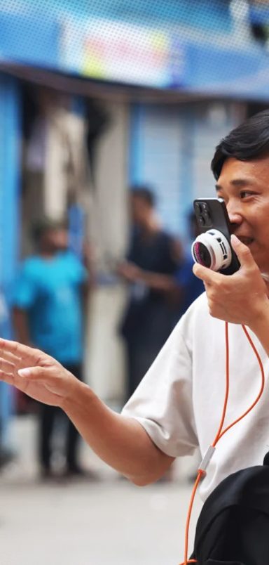 What are Uttara's Chinese vloggers up to?