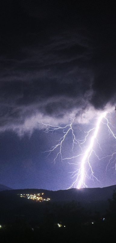 10 things you need to know about lightning strikes