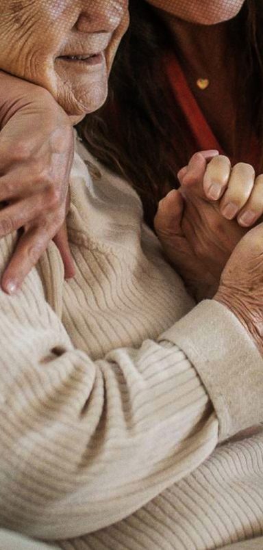 10 meaningful things to say to your mom while you still have the chance