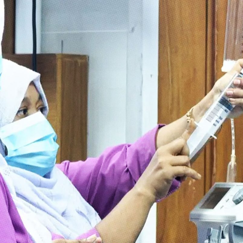 What opportunities do Bangladeshi nurses have to build careers abroad?