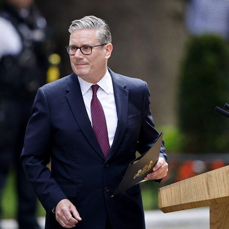 Why did Keir Starmer announce his resignation as UK prime minister?