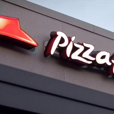 Why is Pizzahut selling their franchise?