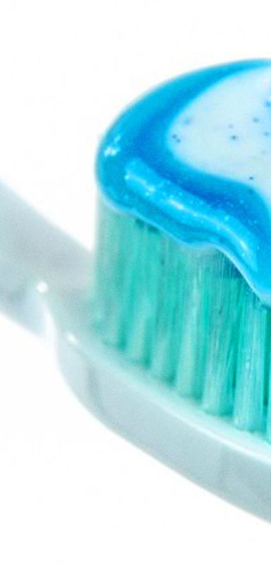 26 toothpastes with the highest microplastic content in Bangladesh