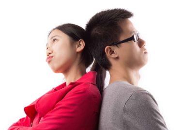 Do extroverts live happier lives than introverts?