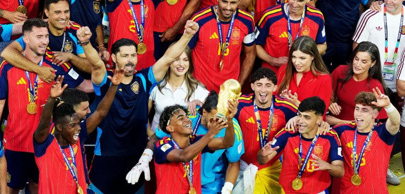 How much do teams make for winning the World Cup?