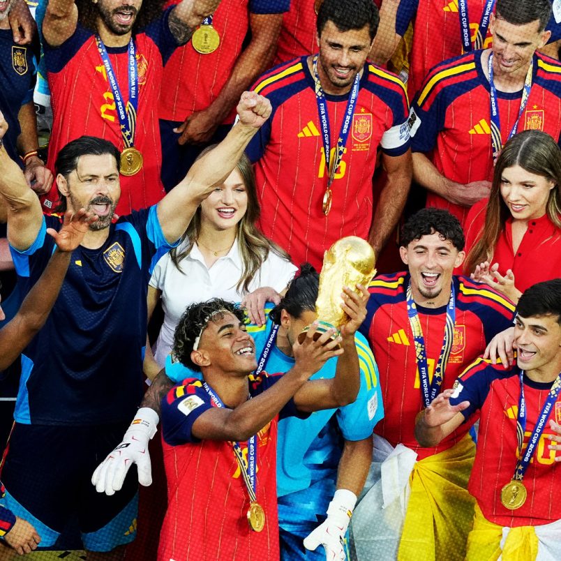How much do teams make for winning the World Cup?