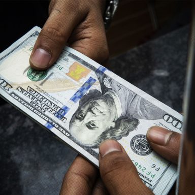 Why is the dollar rate rising again?