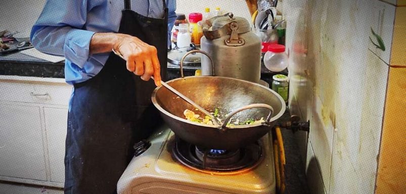Does cooking on low heat use less gas?
