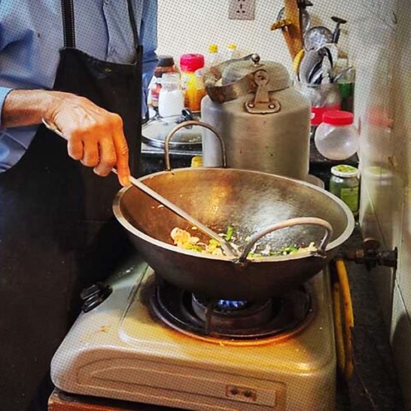 Does cooking on low heat use less gas?