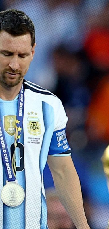 Why do footballers refuse to wear silver medals?