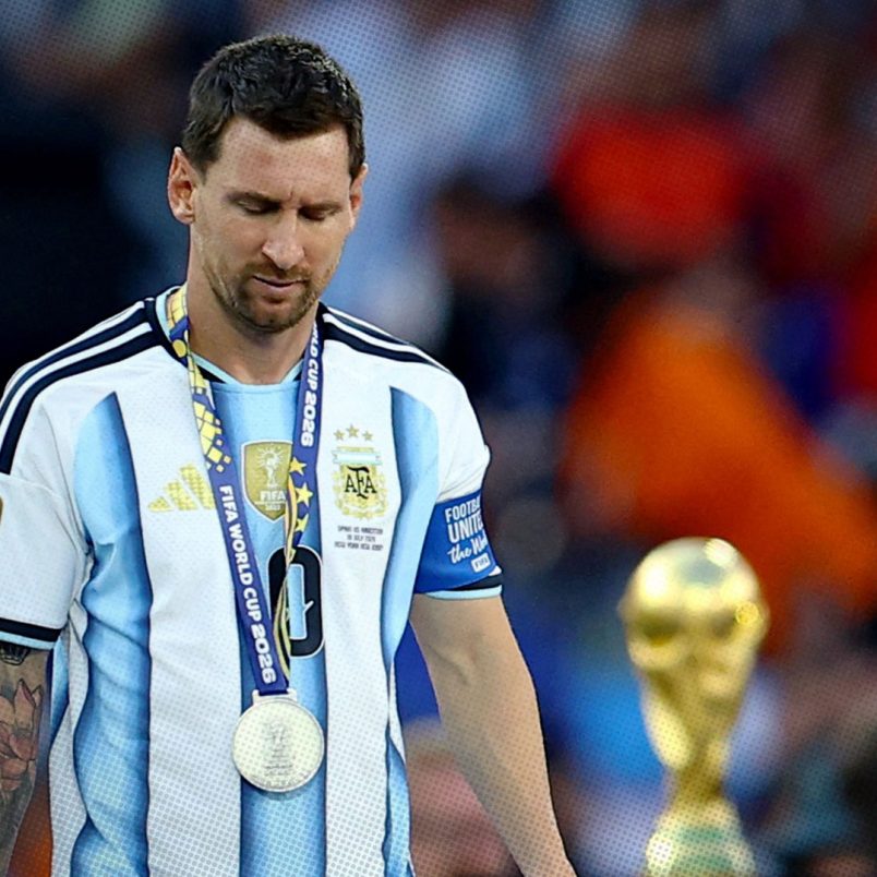 Why do footballers refuse to wear silver medals?