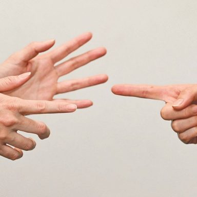 How to stop being defensive in arguments